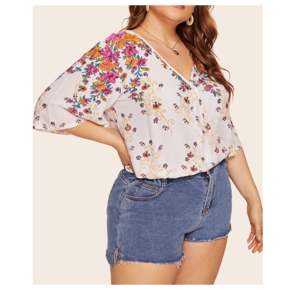 ➕ Floral Print V-neck blouse - Picture 5 of 6